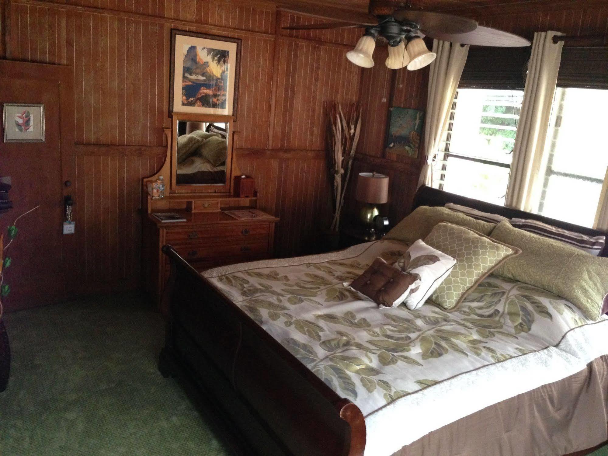 Poipu Bed And Breakfast Inn Koloa Eksteriør billede
